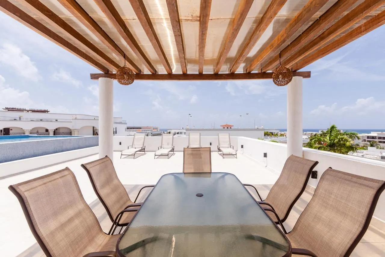 Infinito Condos 신데 델 카르멘 아파트