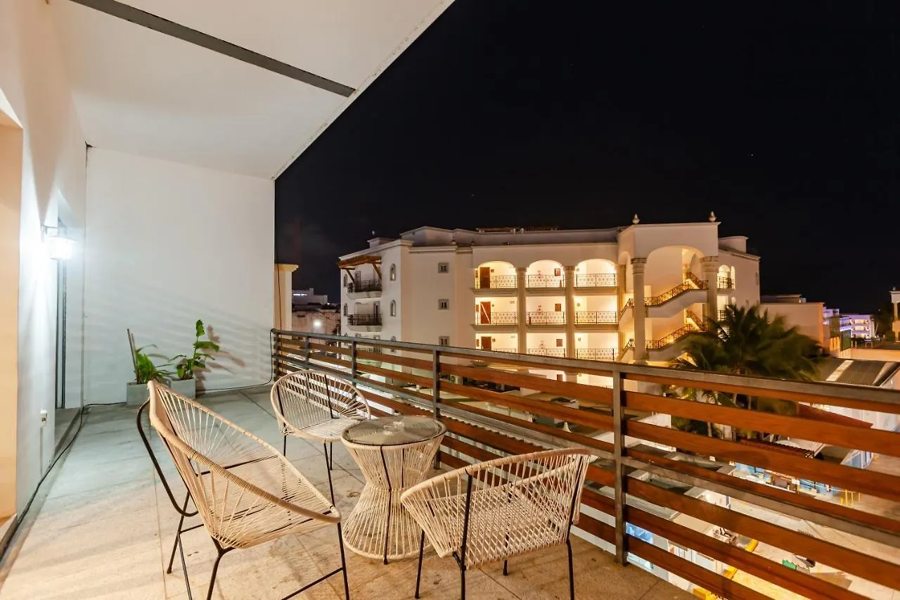 아파트 Infinito Condos 신데 델 카르멘