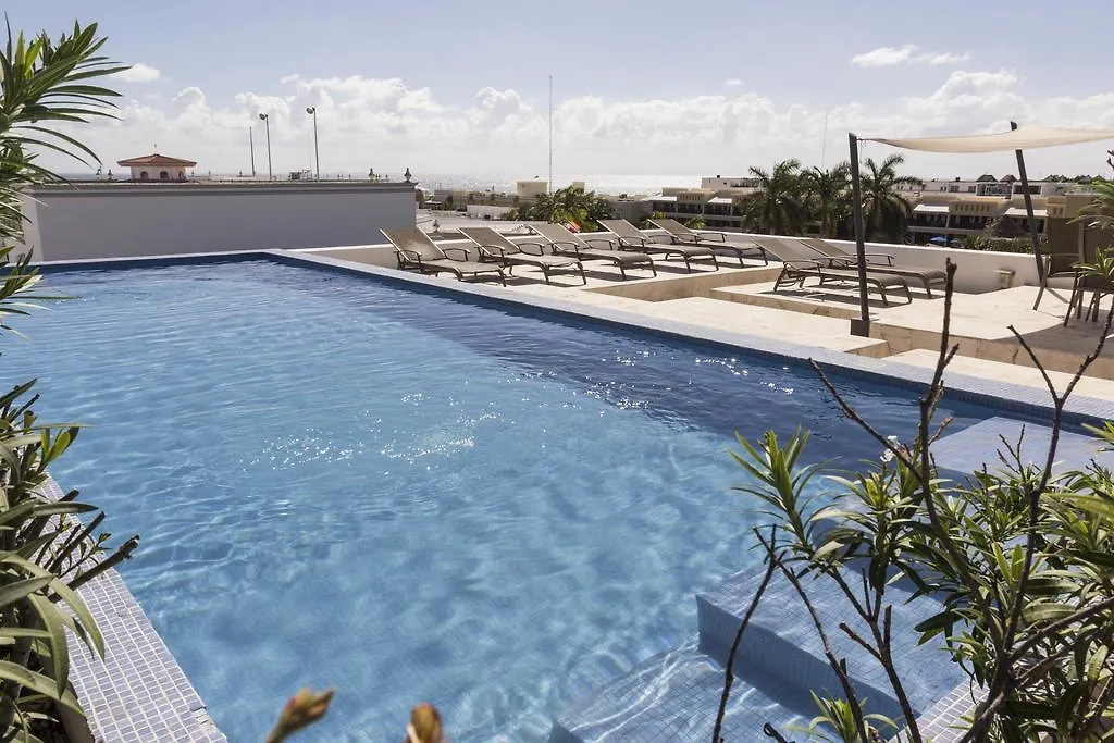 아파트 Infinito Condos 신데 델 카르멘